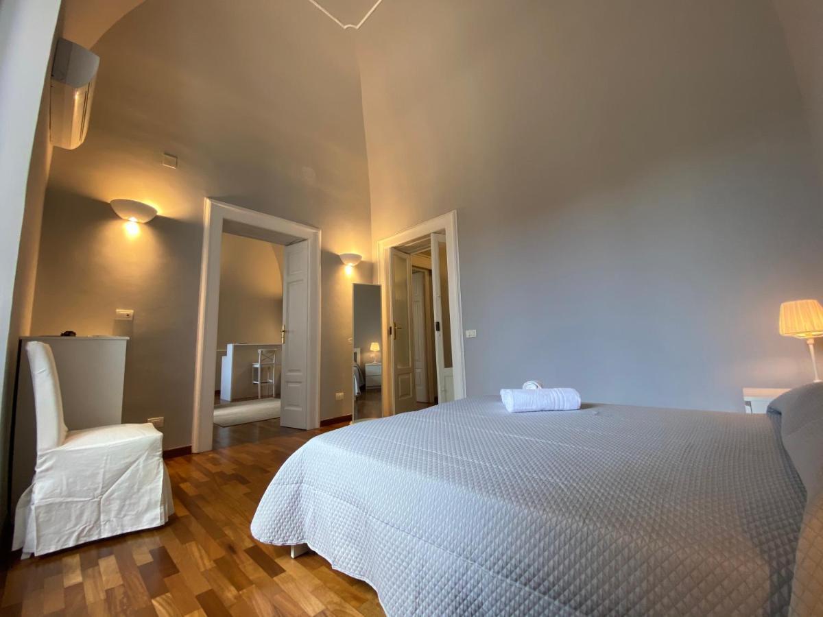 Suite 261 - Intero Appartamento Nel Centro Di Bari Dış mekan fotoğraf
